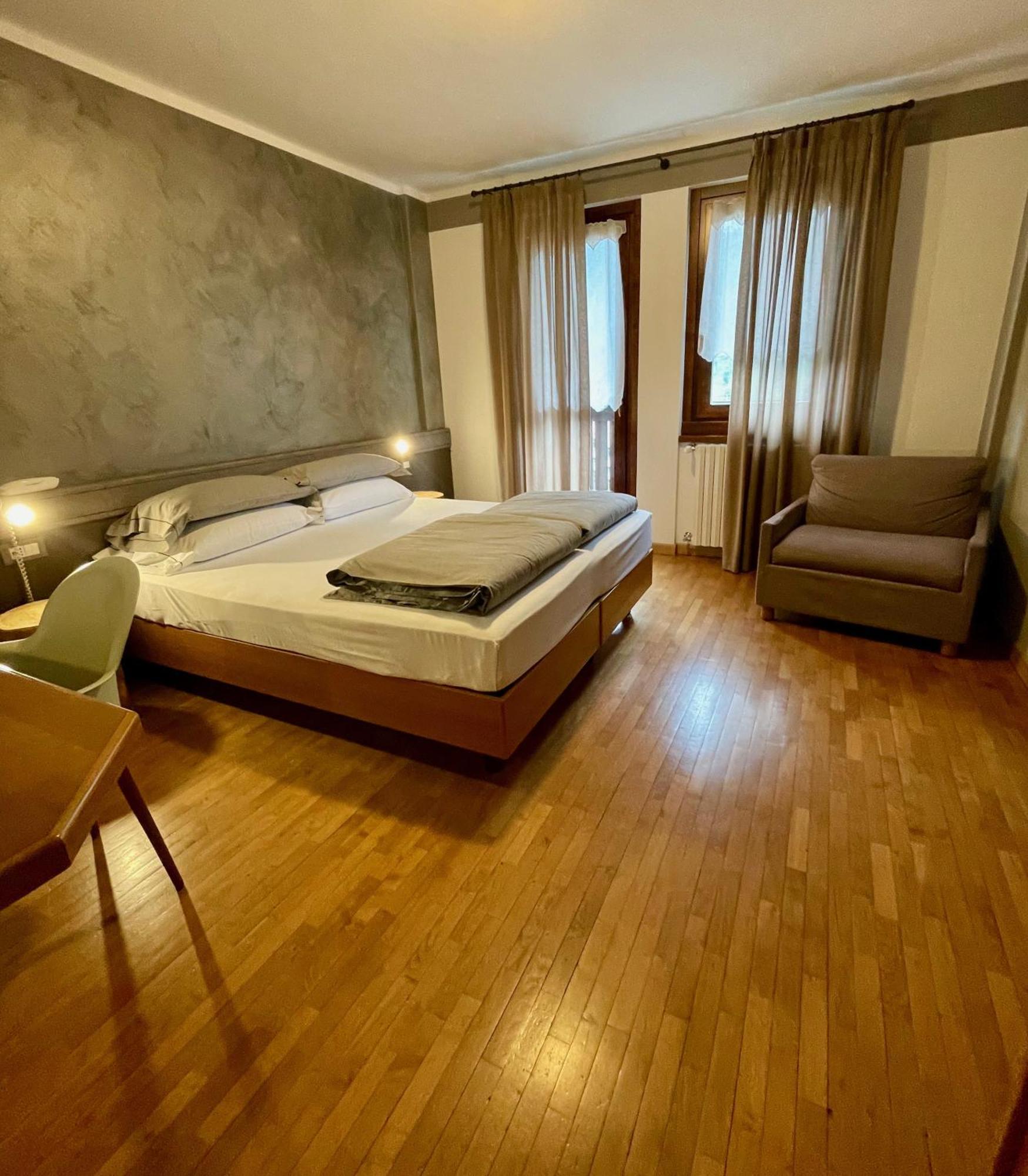 פונטה די לניו Hotel Garni Sorriso מראה חיצוני תמונה