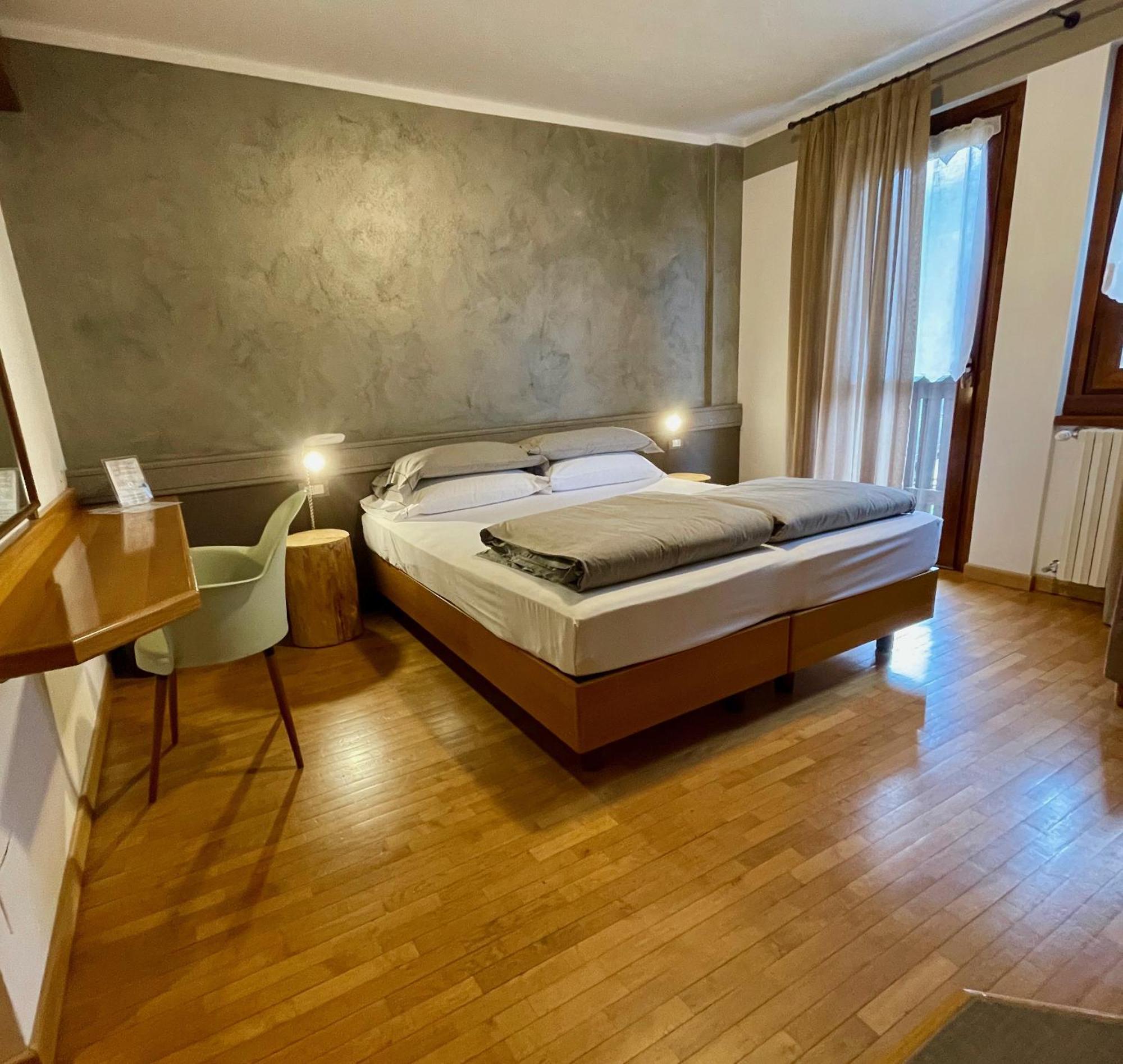פונטה די לניו Hotel Garni Sorriso מראה חיצוני תמונה